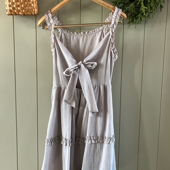 Ruffled Sleeveless Dress in Light Gray - Picture 2 of 5